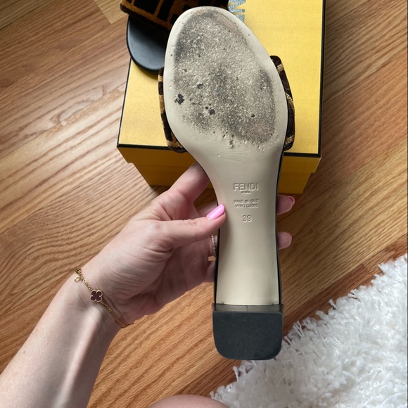 FENDI sandals - Picture 7 of 16